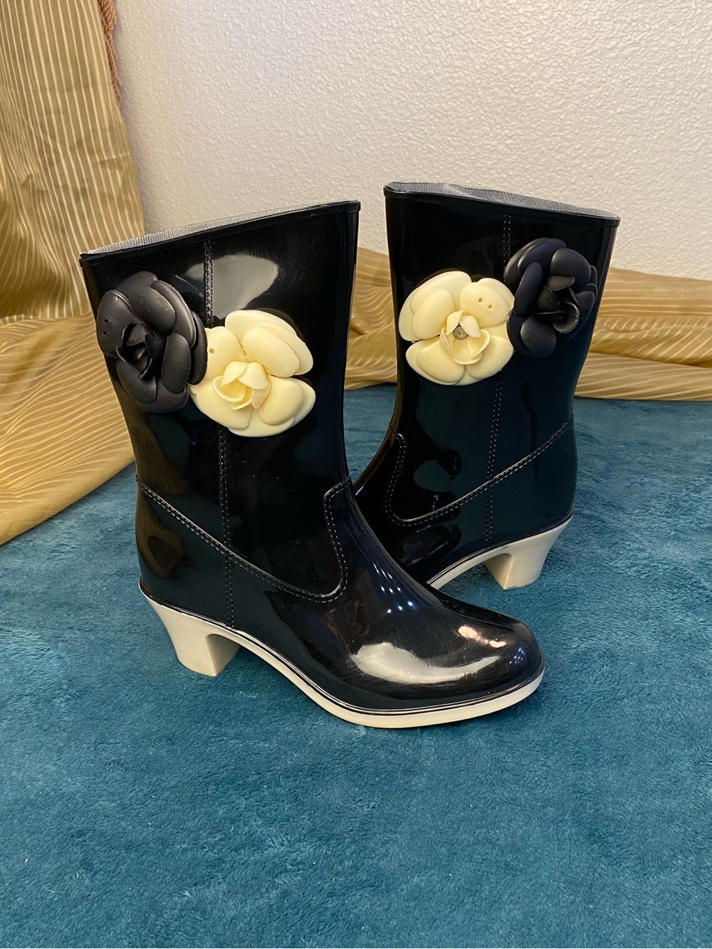 Black Patent Mid-Calf Rain Boots with Floral Accent, size 7.5